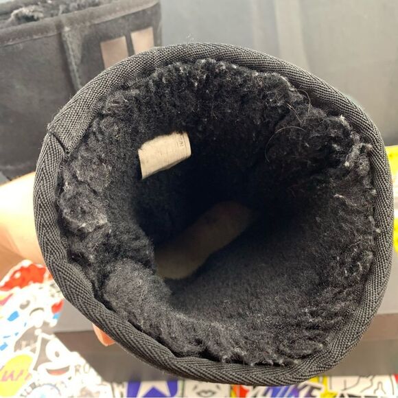UGG All Black Fur Logo Boots Size 8 Women's - Picture 3 of 11
